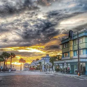 Palm Pavilion ** Clearwater Beach